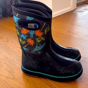 Youth BOGS winter boots
